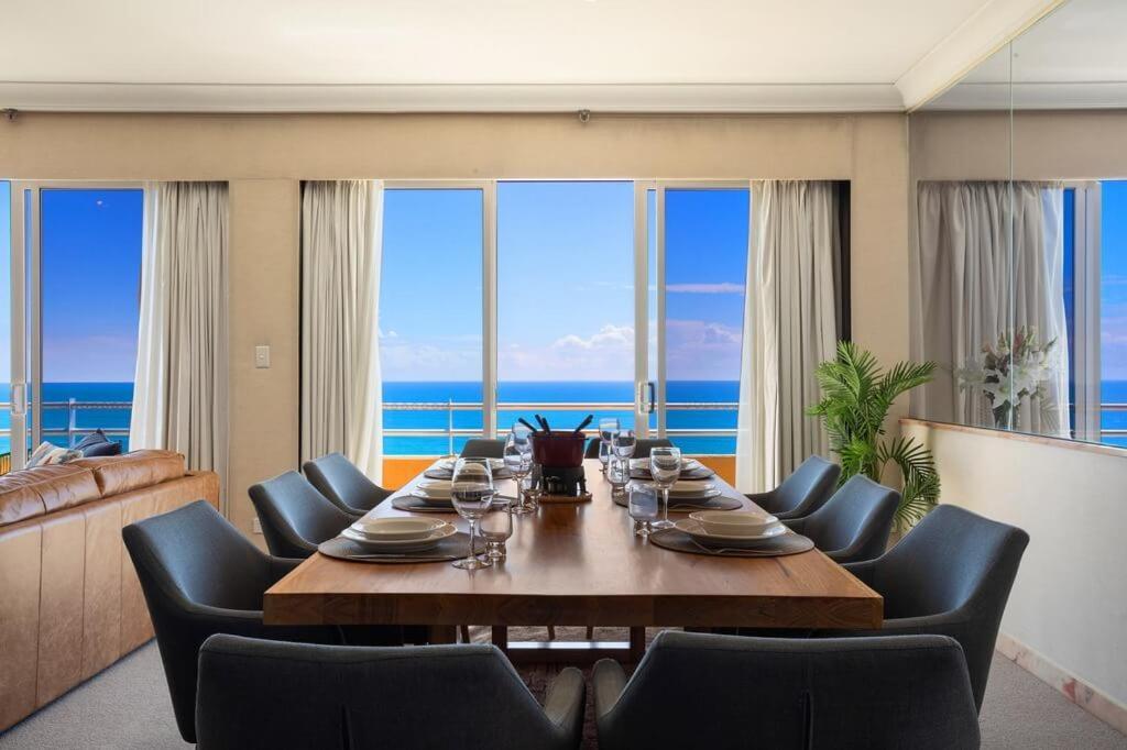 Zenith Ocean Front Apartments Gold Coast Exterior photo