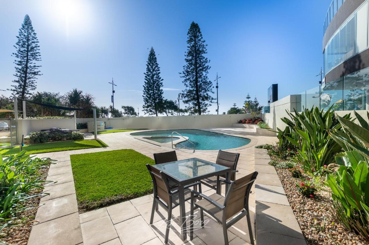 Zenith Ocean Front Apartments Gold Coast Exterior photo