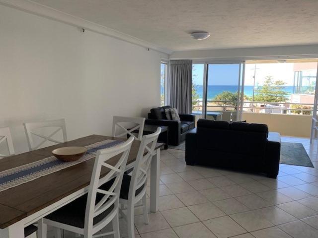 Zenith Ocean Front Apartments Gold Coast Exterior photo